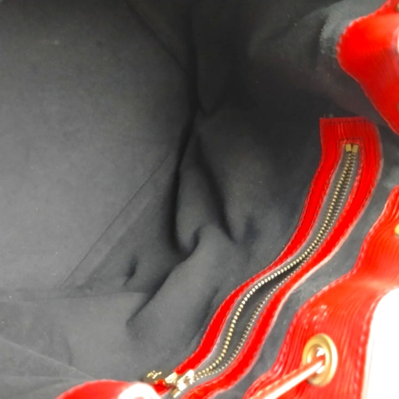 Louis Vuitton Shoulder Bag Epi Red - Picture 8 of 9